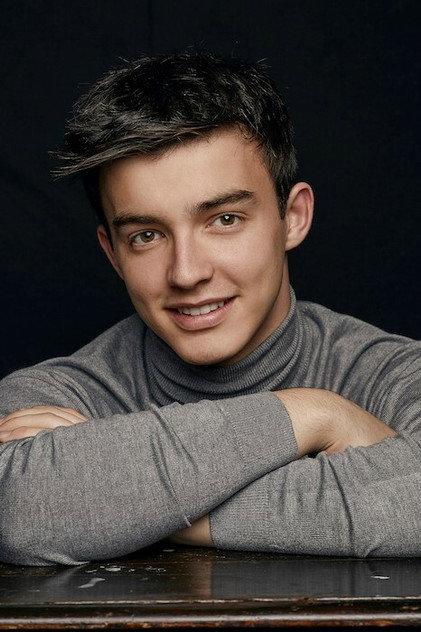 Carlos Lorenzo - Actor Profile Photo