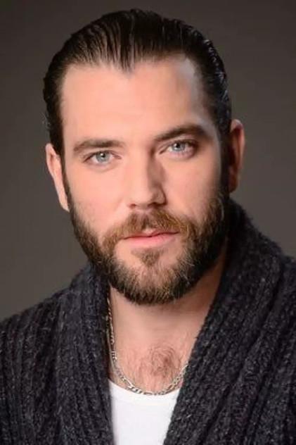 Matteo van der Grijn - Actor Profile Photo