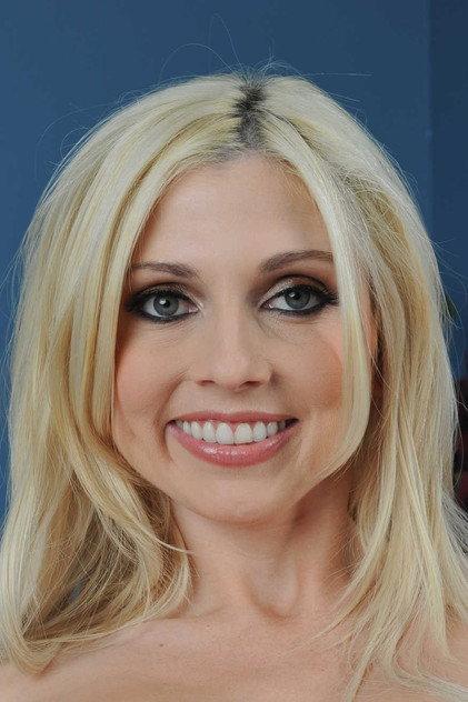 Christie Stevens - Actor Profile Photo