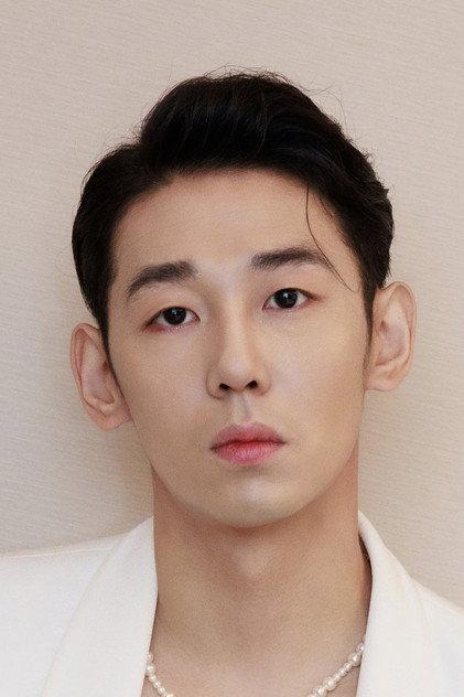 Ding Jiayi - Actor Profile Photo