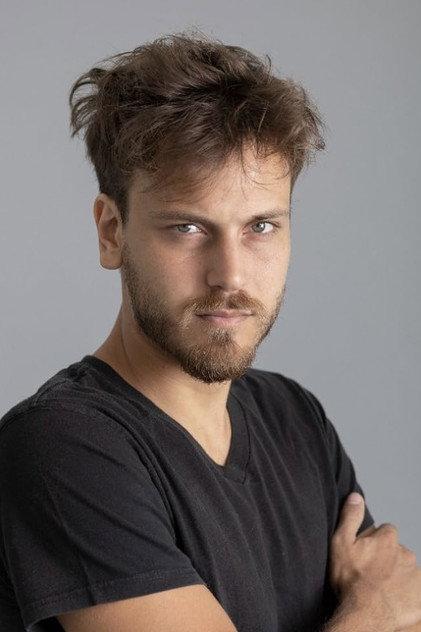 Andrés Gil - Actor Profile Photo