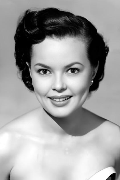 Alice Kelley - Actor Profile Photo