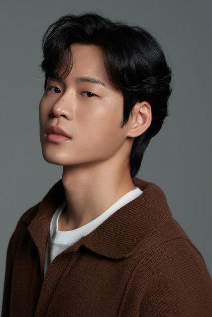 Yun Ji-on - Actor Profile Photo