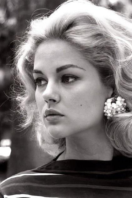 Beba Lončar - Actor Profile Photo