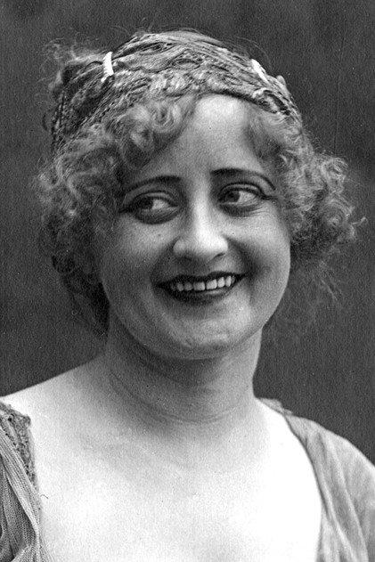 Eleanor Caines - Actor Profile Photo