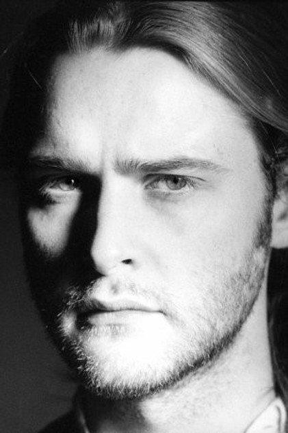 Scott Cleverdon - Actor Profile Photo