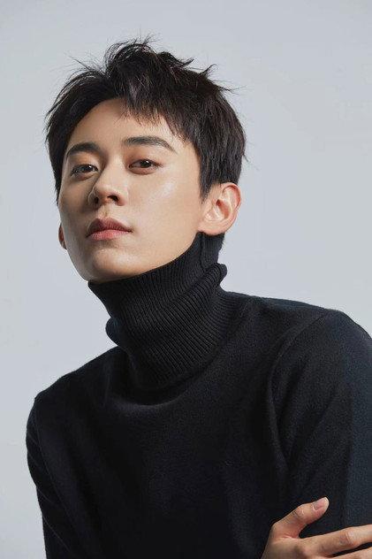 Zheng Chunjing - Actor Profile Photo