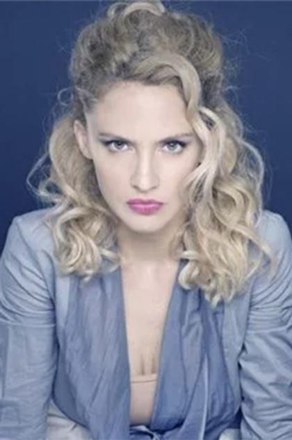 Leonora Balcarce - Actor Profile Photo