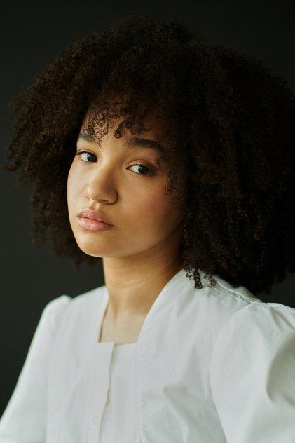 Eve Edwards - Actor Profile Photo