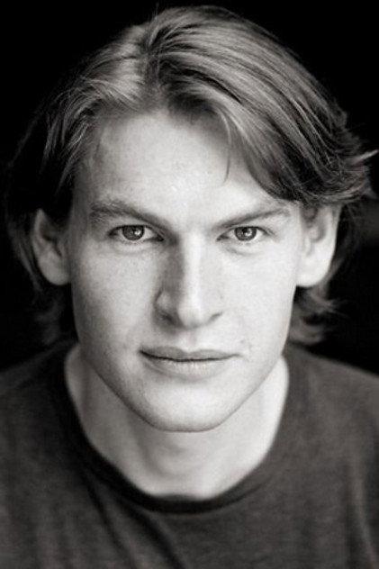 Thom Fell - Actor Profile Photo