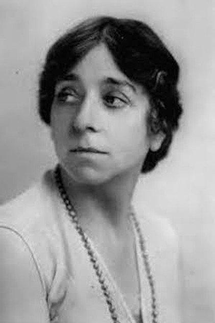 Muriel Aked - Actor Profile Photo