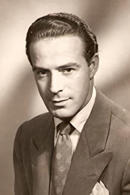 Conrado San Martín - Actor Profile Photo