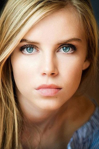 Paige Neuenschwander - Actor Profile Photo