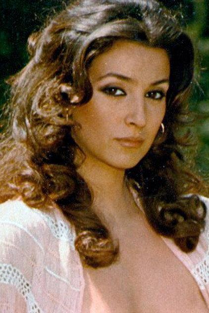 Paola Tedesco - Actor Profile Photo