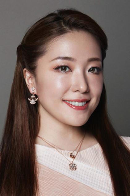 Ayaka Hirahara - Actor Profile Photo