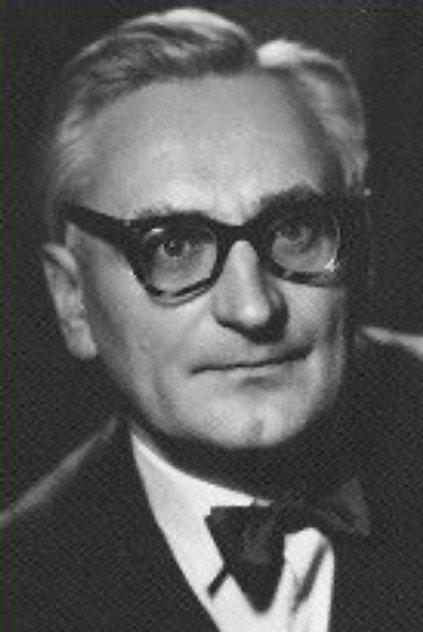 Luijs Šmits - Actor Profile Photo