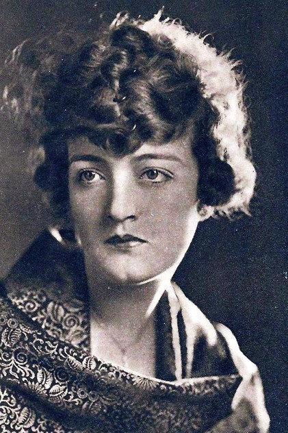 Bonnie Hill - Actor Profile Photo