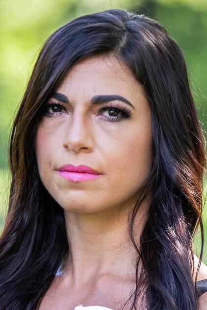 Florina Moeller - Actor Profile Photo