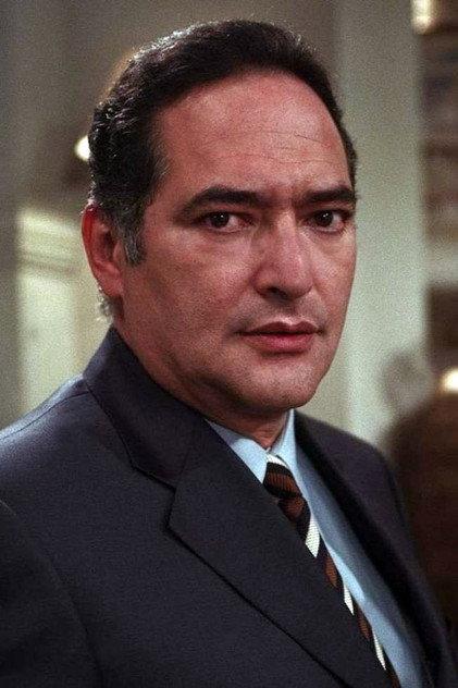 Roberto Ballesteros - Actor Profile Photo