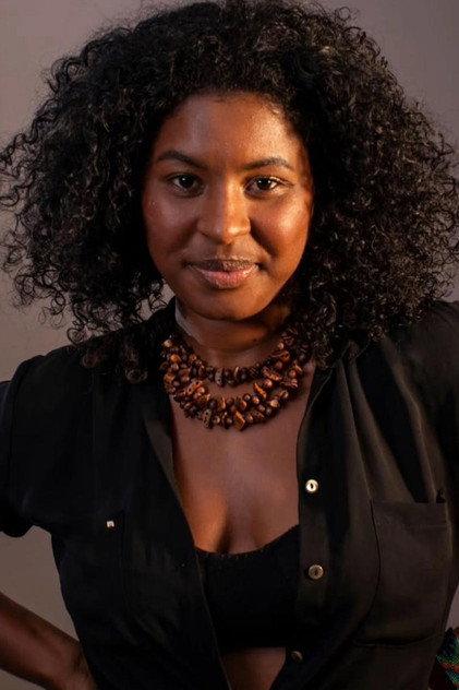 Clau Barros - Actor Profile Photo