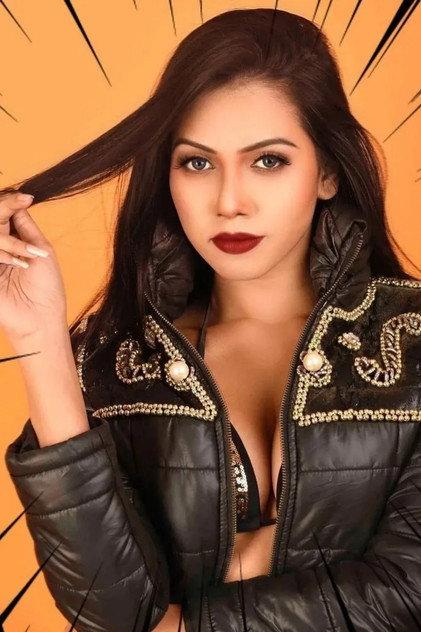 Simran Khan - Actor Profile Photo