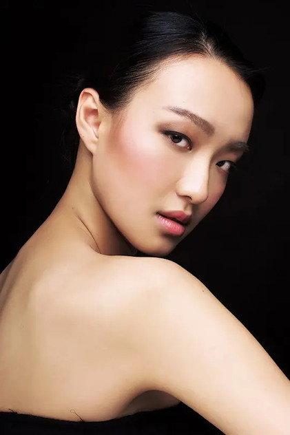 Runxuan Liu - Actor Profile Photo