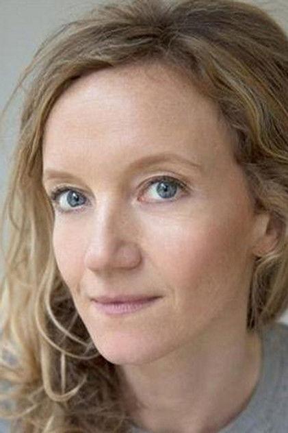 Lara Cazalet - Actor Profile Photo