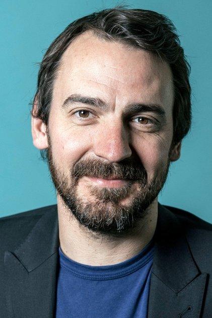 Ewen Leslie - Actor Profile Photo