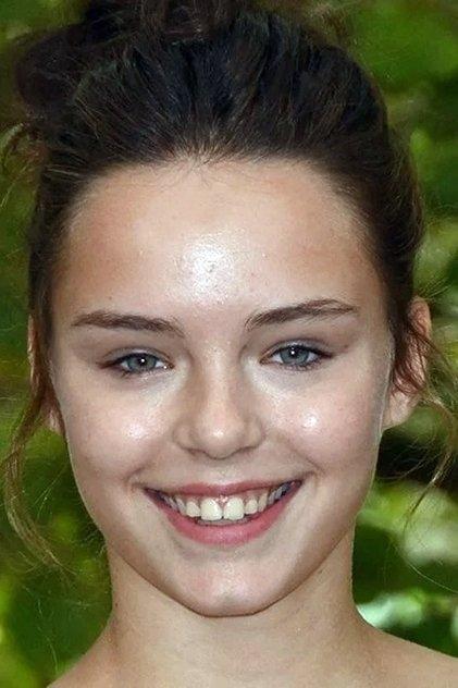 Mallory Wanecque - Actor Profile Photo