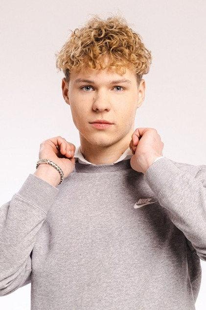 Aaron Bezemer - Actor Profile Photo