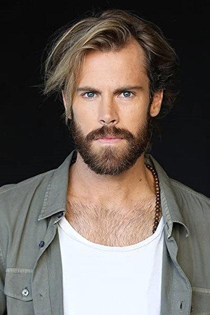 Geordie Robinson - Actor Profile Photo