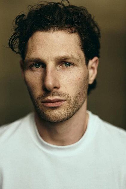 Alexander Howard - Actor Profile Photo