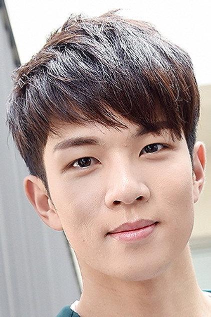 Yoo Hwe-seung - Actor Profile Photo