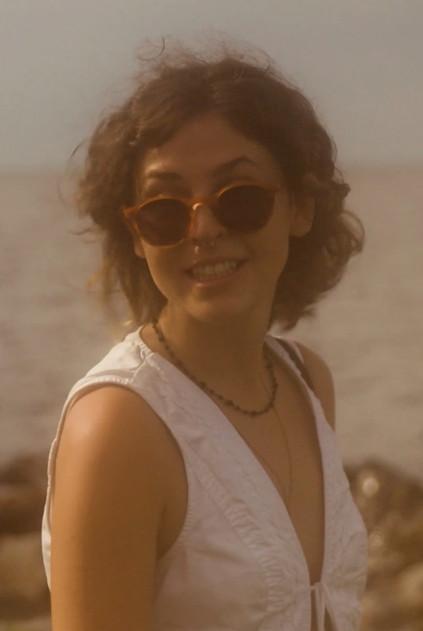 Clara Barnstone - Actor Profile Photo
