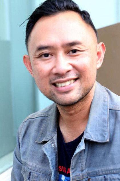 Ronal Surapradja - Actor Profile Photo