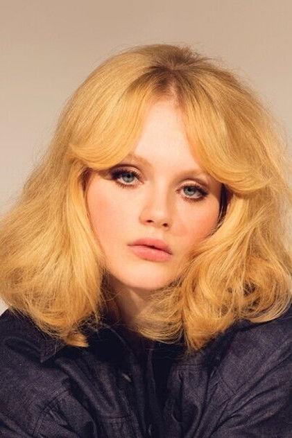 Emma Laird - Actor Profile Photo
