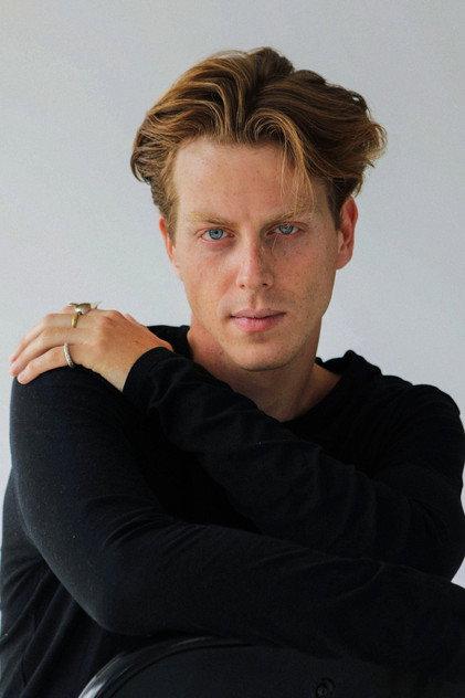 Mathe Kabe - Actor Profile Photo