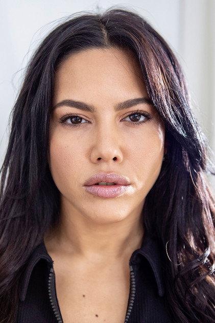 Apolonia Lapiedra - Actor Profile Photo