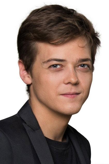 Simón Pesutic - Actor Profile Photo