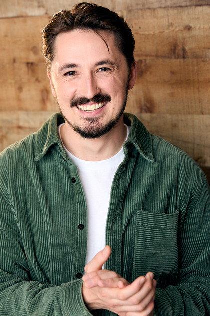 Austin McCarthy - Actor Profile Photo