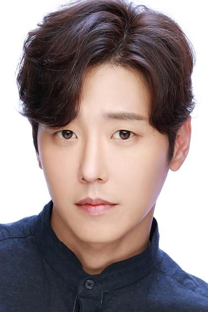 Kim Yeong-hun - Actor Profile Photo