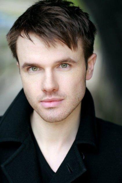 Ronan Raftery - Actor Profile Photo