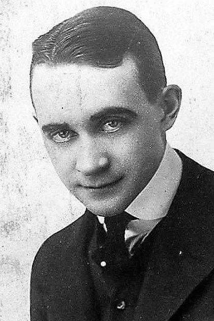 Ralph Bunker - Actor Profile Photo