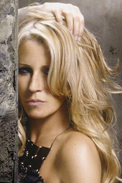 Sara Dallin - Actor Profile Photo
