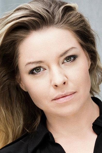 Karolina Lodyga - Actor Profile Photo