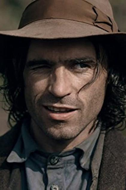 Dara Devaney - Actor Profile Photo