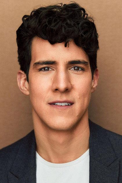 Daniel Arana - Actor Profile Photo