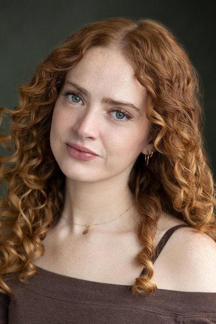 Zoé De Grand Maison - Actor Profile Photo