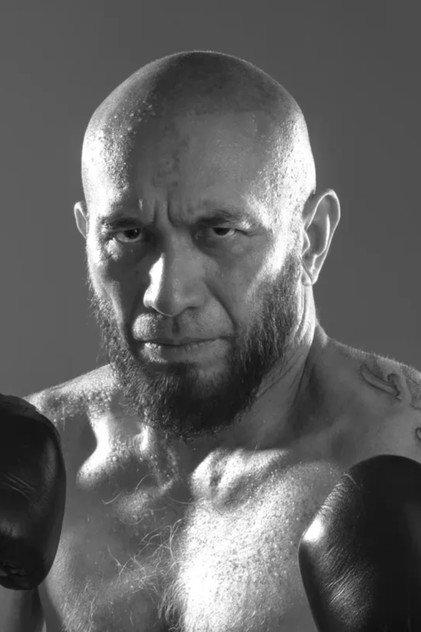 Max Metino - Actor Profile Photo