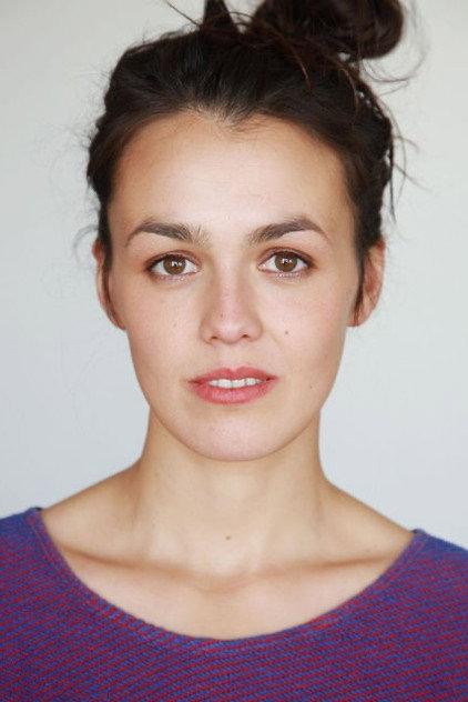 Lucie Heinze - Actor Profile Photo